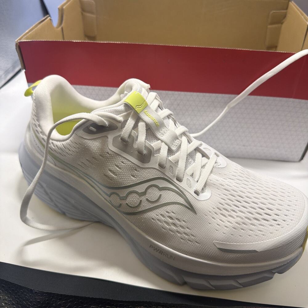 Saucony Women's Guide 18 Sneaker 9.5 W Tried On Once